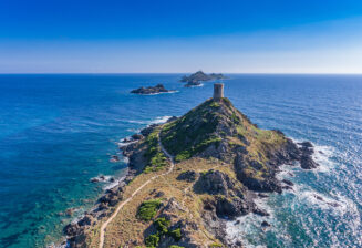 Le patrimoine architectural en Corse: Les tours Gênoises