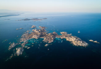 L&rsquo;île de Cavallo, entre luxe et beauté sauvage