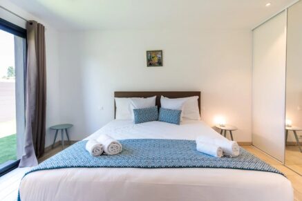 Southern Corsica – Cala Rossa – 4-bedroom Villa with Pool and Beach 300 meters away