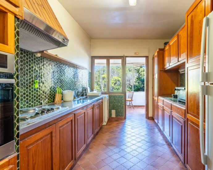 Calvi, Villa 5 chambres, vue montagne, plage à pieds