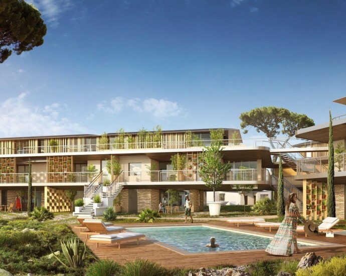 Porto vecchio, Cala Rossa. Appartenets et villas proche plage avec piscine