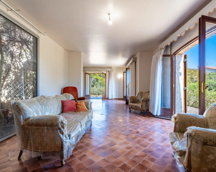 Calvi, Villa 5 chambres, vue montagne, plage à pieds