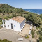 Solenzara, Villa 7 bedrooms, swimming pool, sea view, near beach