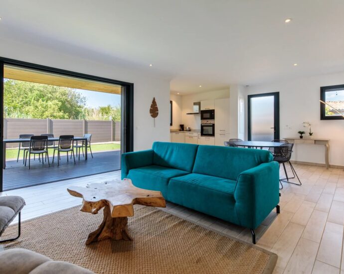 Lecci, Cala Rossa, Villa de 3 chambres avec piscine chauffée et plage à pieds