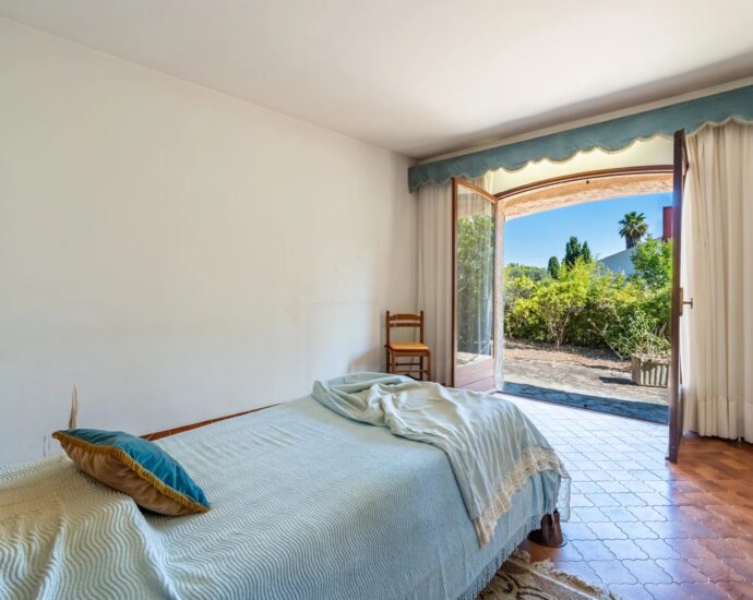 Calvi, Villa 5 chambres, vue montagne, plage à pieds