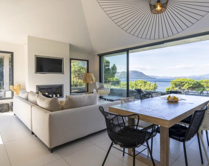 Porto Vecchio, Domaine de Cala Rossa, Villa 4 chambres, piscine, vue mer,