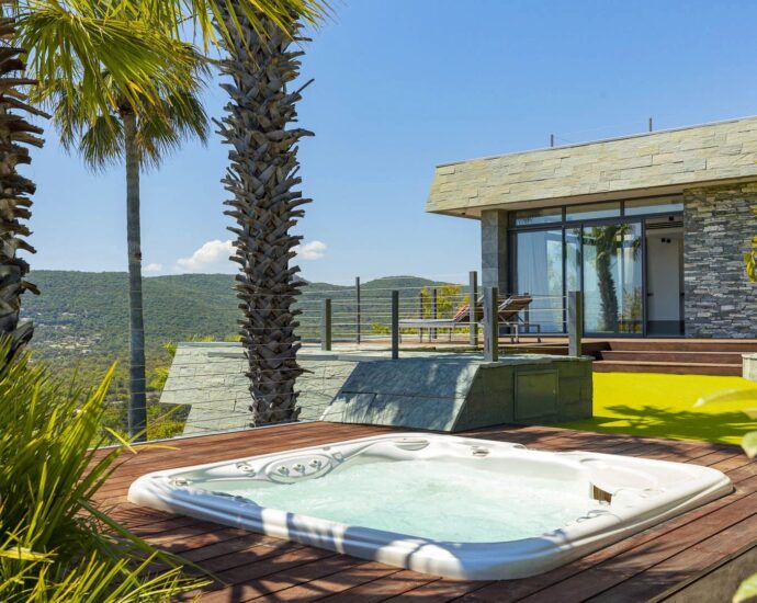 Propriété d&rsquo;exception, Pinarello, Vue mer Panoramique, plage à pied