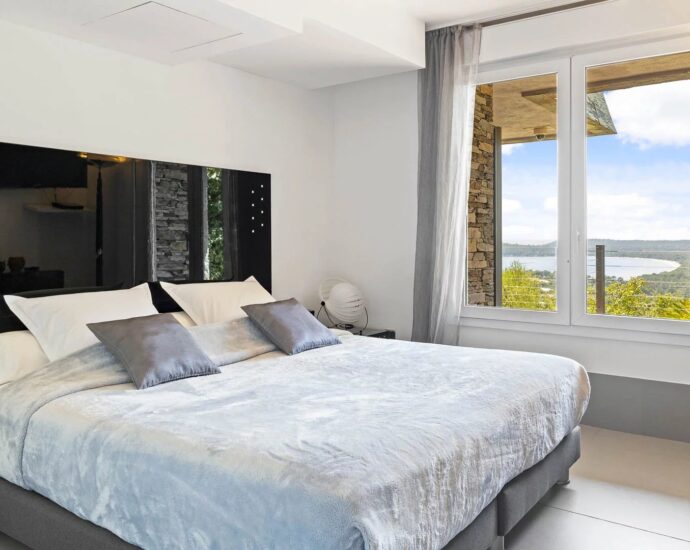 Propriété d&rsquo;exception, Pinarello, Vue mer Panoramique, plage à pied