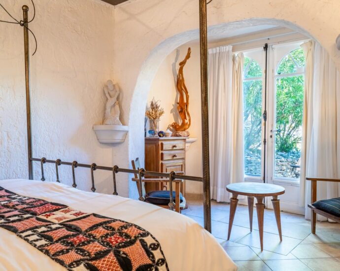 Saint-Florent, Domaine d&rsquo;exception, 8 chambres, plage à pied, piscine, vue mer panoramique