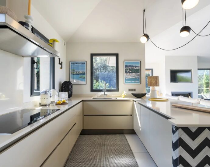 Porto Vecchio, Domaine de Cala Rossa, Villa 4 chambres, piscine, vue mer,