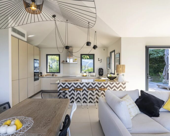 Porto Vecchio, Domaine de Cala Rossa, Villa 4 chambres, piscine, vue mer,