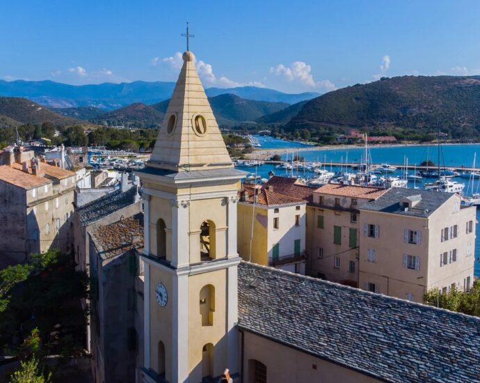 Saint-Florent, Domaine d&rsquo;exception, 8 chambres, plage à pied, piscine, vue mer panoramique