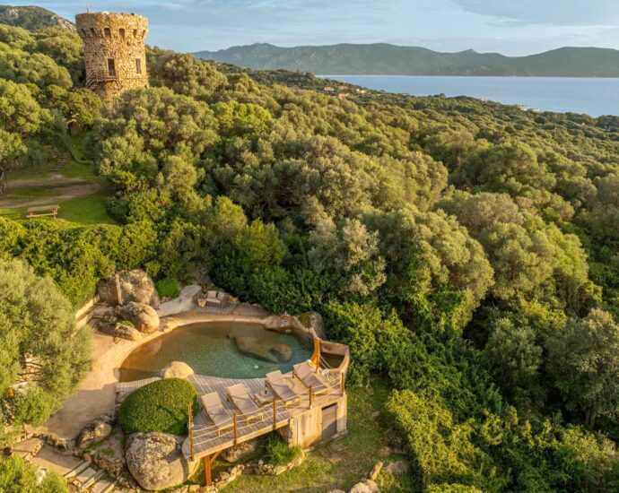 Propriano, Olmeto, Tour Génoise, 3 bedrooms, swimming pool, panoramic sea view, close to the beach