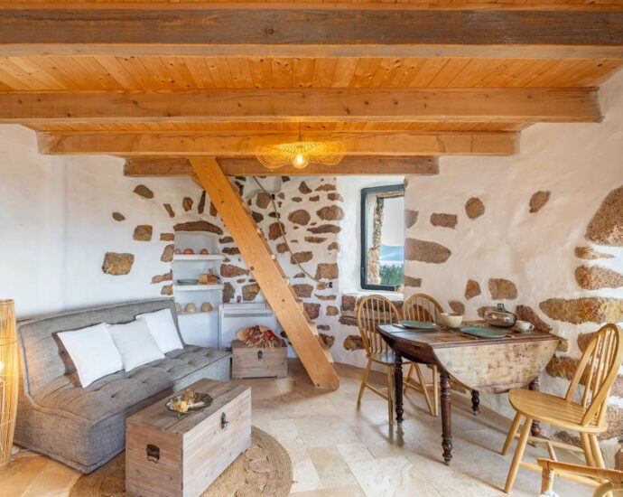 Propriano, Olmeto, Tour Génoise, 3 bedrooms, swimming pool, panoramic sea view, close to the beach