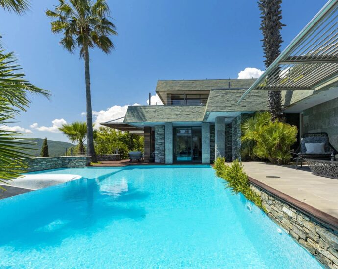 Propriété d&rsquo;exception, Pinarello, Vue mer Panoramique, plage à pied