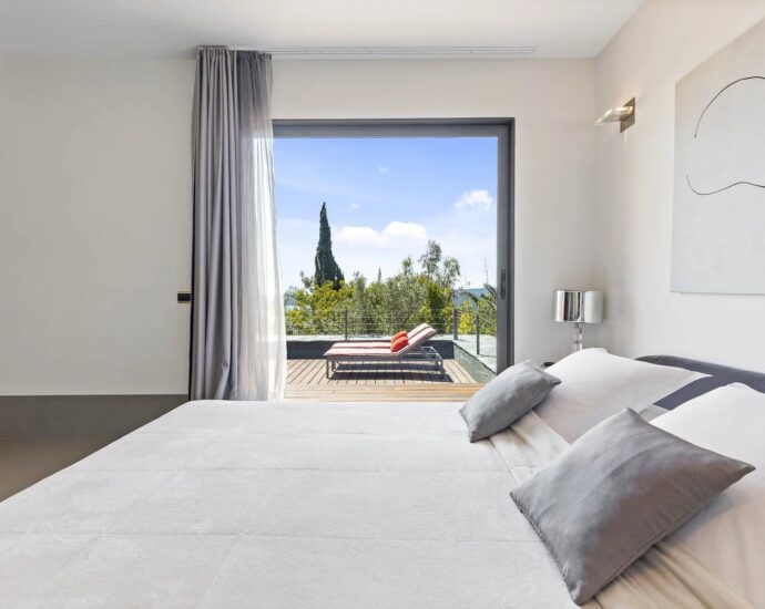 Propriété d&rsquo;exception, Pinarello, Vue mer Panoramique, plage à pied