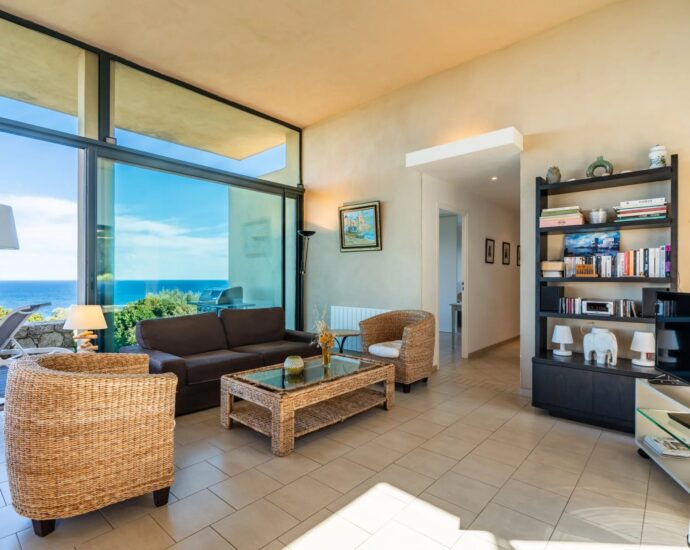 Corbara, Villa vue mer panoramique, 4 chambres, piscine, proche plage