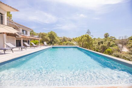 Estate of Cala Rossa, Villa 4 bedrooms, pool, sea view and close to the beach