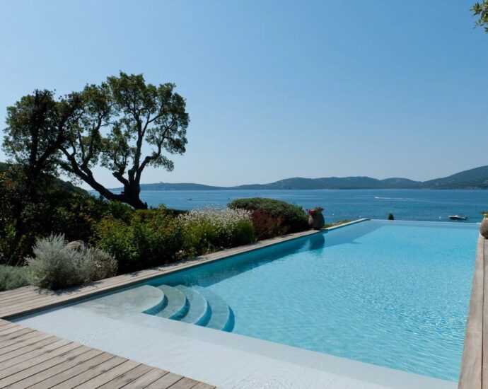 Porto Vecchio, Domaine de Cala Rossa, villa 3 chambres, pied dans l&rsquo;eau, Villa Terra Mare