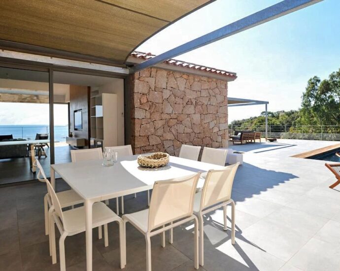 Porto Vecchio, Palombaggia, villa 4 chambres, piscine et vue mer