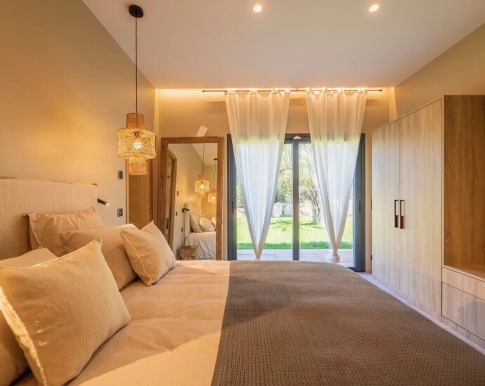 Domaine privé, villa 5 chambres, piscine, plage à pied, Villa Arena