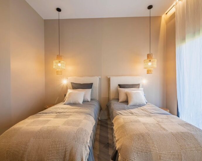 Domaine privé, villa 5 chambres, piscine, plage à pied, Villa Arena