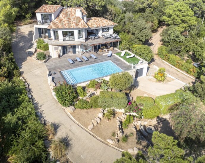 Domaine de Cala Rossa, Villa 4 chambres, piscine, vue mer et proche plage