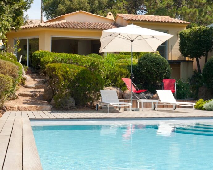 Porto Vecchio, Domaine de Cala Rossa, villa 3 chambres, pied dans l&rsquo;eau, Villa Terra Mare