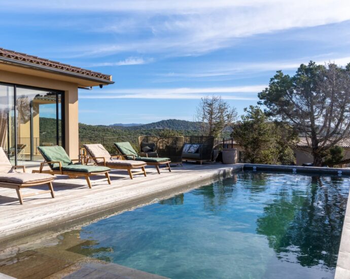 Pianottoli-Caldarello, Villa 4 chambres, piscine, vue montagne, proche plage