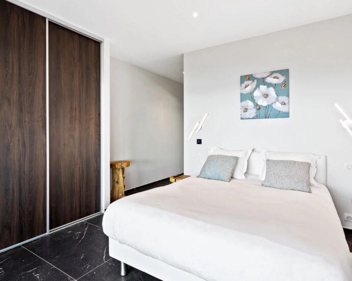 Ajaccio, 7 bedrooms, swimming pool, sea view