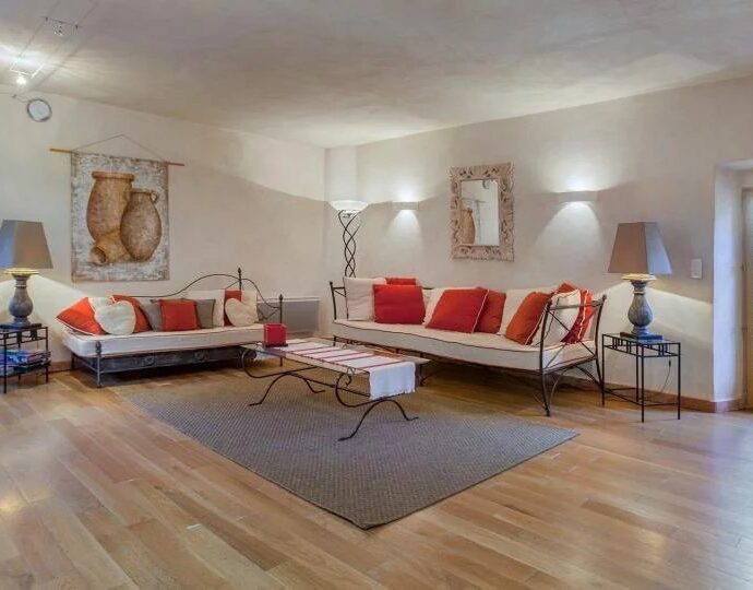 Proche Ile-Rousse, Villa 7 chambres, vue montagnes, piscine.