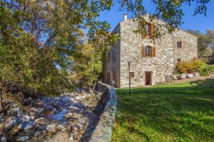 Proche Ile-Rousse, Villa 7 chambres, vue montagnes, piscine.