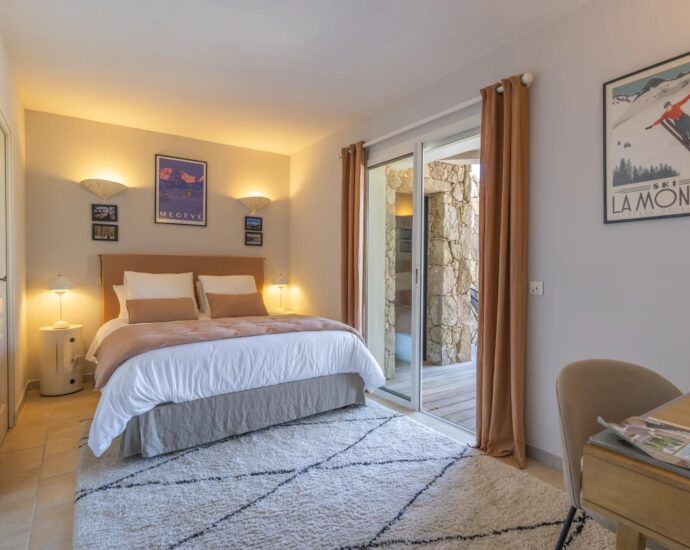 Arasu, villa 6 chambres, piscine, vue mer