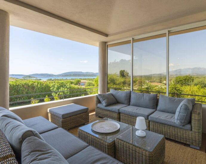 Arasu, villa 6 chambres, piscine, vue mer