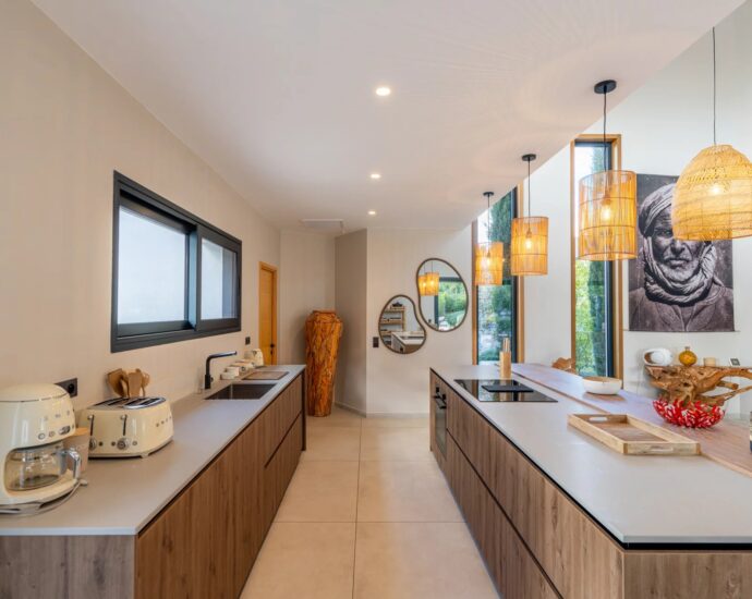 Domaine privé, villa 5 chambres, piscine, plage à pied, Villa Arena