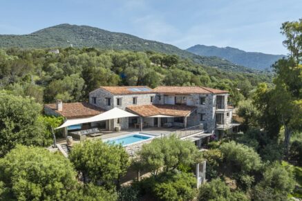 Propriano, Olmeto, pied dans l&rsquo;eau, 6 chambres, piscine