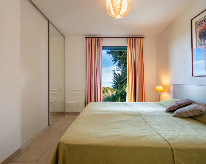 Corbara, Villa vue mer panoramique, 4 chambres, piscine, proche plage