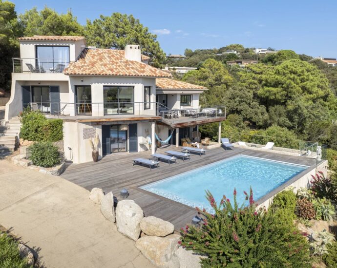 Domaine de Cala Rossa, Villa 4 chambres, piscine, vue mer et proche plage