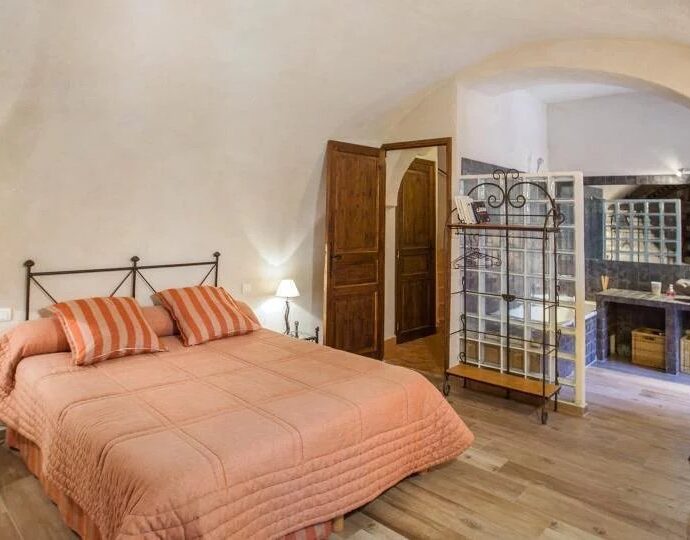 Proche Ile-Rousse, Villa 7 chambres, vue montagnes, piscine.