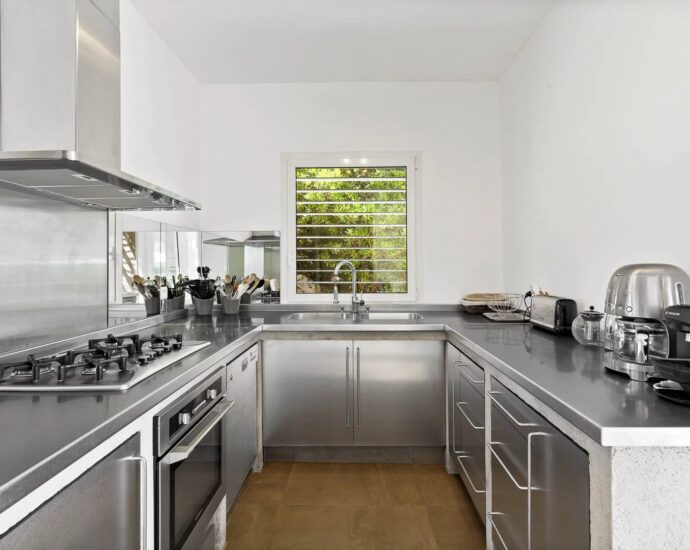 Porto Vecchio, Domaine de Cala Rossa, villa 5 chambres, piscine, plage à pied