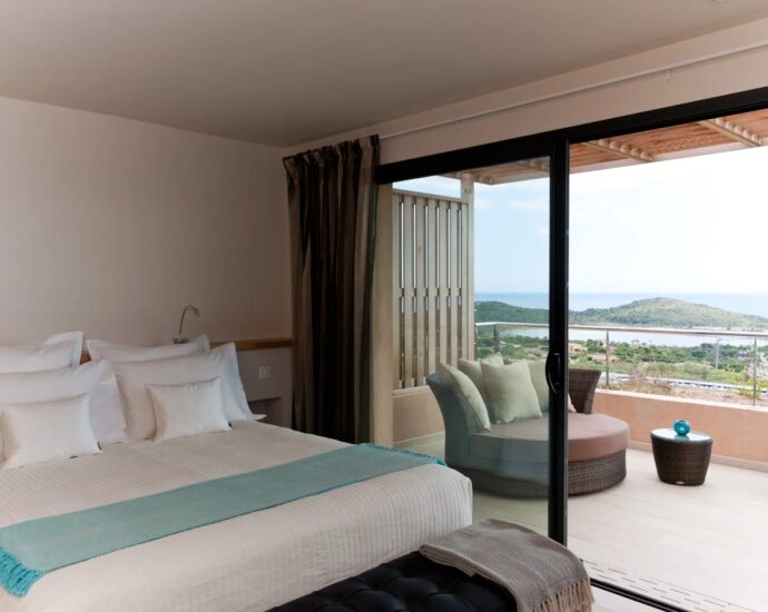 Porto Vecchio, Arasu/Cirindinu, villa 5 chambres, piscine et vue mer