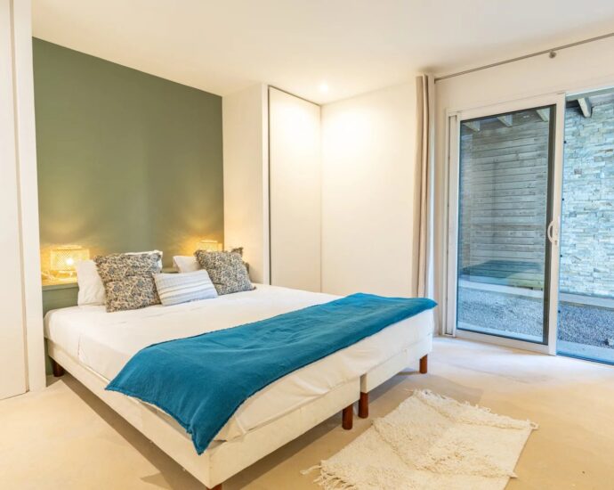 Porto Vecchio, Domaine de Cala Rossa, villa 5 chambres, piscine, plage à pied