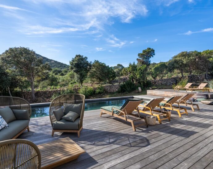 Pianottoli-Caldarello, Villa 4 chambres, piscine, vue montagne, proche plage