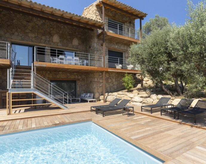 Arasu, villa d’architecte, 4 chambres, piscine, vue mer