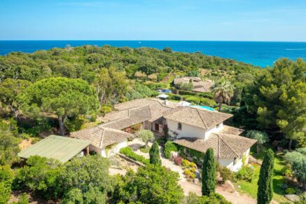 Punta d’Arasu, villa 5 chambres, vue mer, plage à pied, Villa Punta RL319