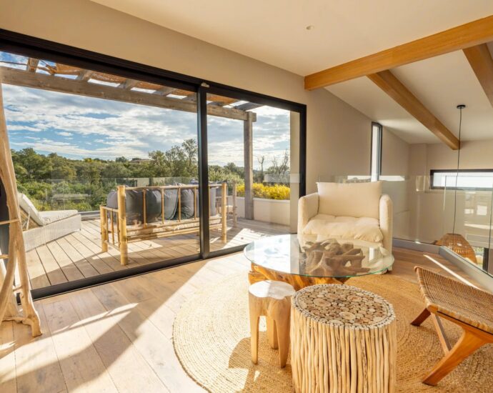 Domaine privé, villa 5 chambres, piscine, plage à pied, Villa Arena