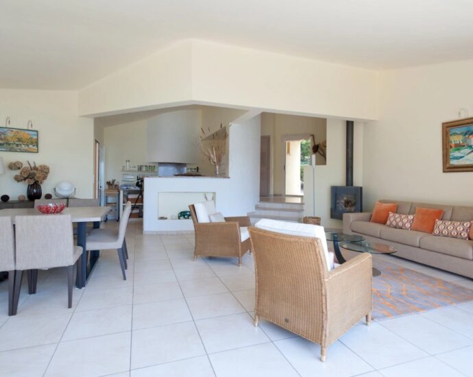 Porto Vecchio, Domaine de Cala Rossa, villa 3 chambres, pied dans l&rsquo;eau, Villa Terra Mare