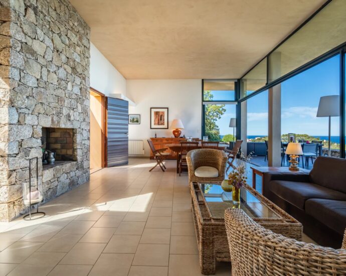 Corbara, Villa vue mer panoramique, 4 chambres, piscine, proche plage