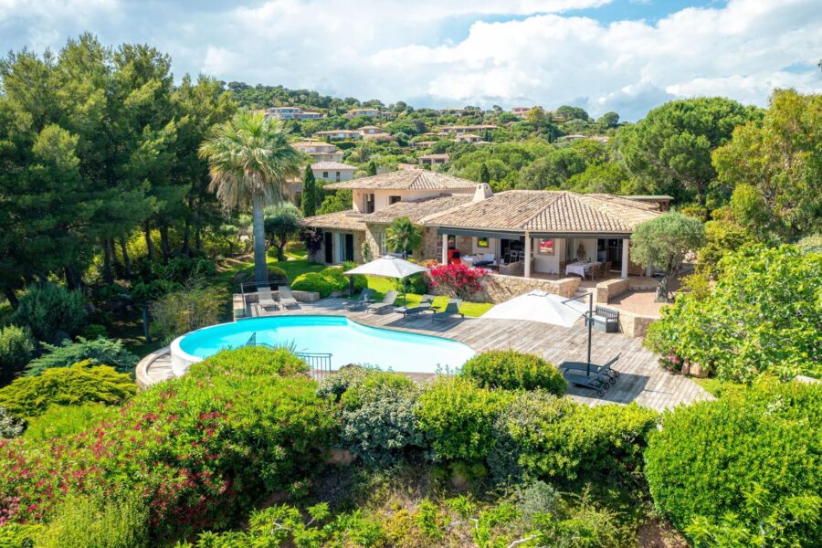 Punta d’Arasu, villa 5 chambres, vue mer, plage à pied, Villa Punta RL319