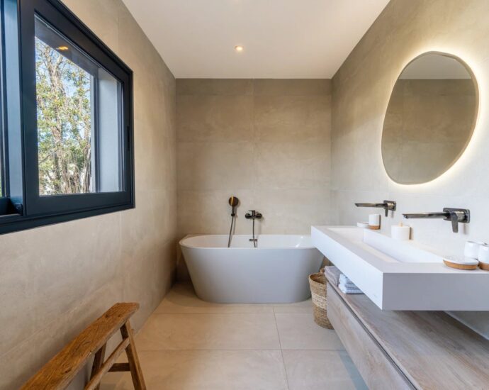 Domaine privé, villa 5 chambres, piscine, plage à pied, Villa Arena